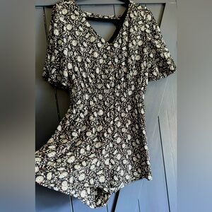 LOFT Navy and White Floral Blouse